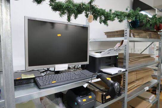 Computerskærm SAMSUNG, computer DELL OptiPlex 3060, printer BROTHER m.m.