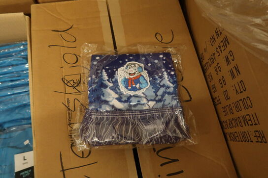 Palle med div. Merchandise bl.a. Tøj, huer m.m.