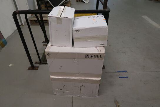 4 stk. kasser med pakketape