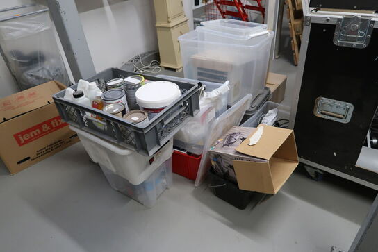 Højtaler SOUNDKING, flightcase, div. Værktøj, maling m.m.