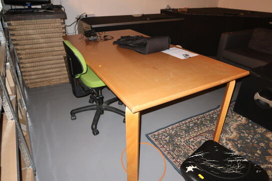 Bord, kontorstol, skammel