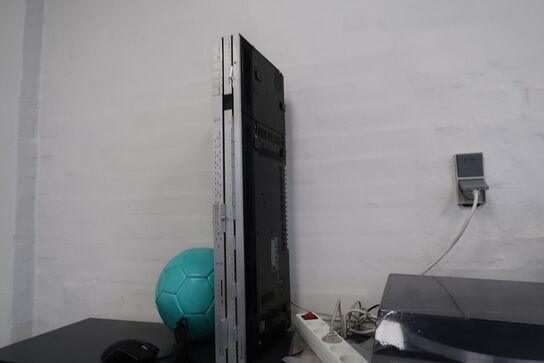 2 stk. højtalere GALE 4020, pladeafspiller, cd-afpiller ONKYO, forstærker ONKYO m.m.