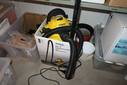 Div. Rengøringsartikler, Våd-/tørsuger WASCO, støvsuger NILFISK VP300 Hepa m.m.
