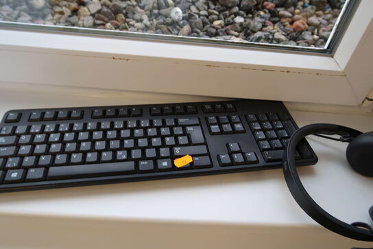 Tastatur samt headset LOGITECH