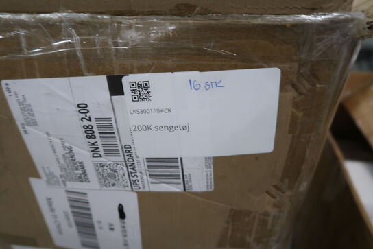 Div. Paller med merchandise bl.a. musemåtter, tøj, tasker m.m.