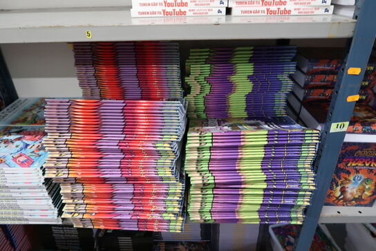 4 fag lagerreoler med div. Bøger