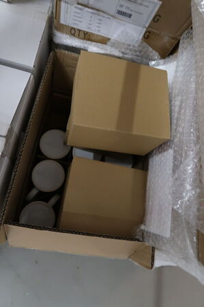 Palle med kaffekrus samt vingummiposer