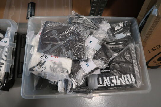 Taske, div. Elektronik, div. Merchandise tøj m.m.