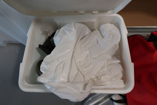 Taske, div. Elektronik, div. Merchandise tøj m.m.