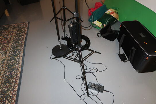 2 stk. fotolamper GODOX FL100