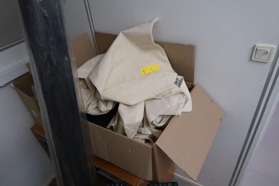 Div. Elektronik, højtalere, skrivebord, merchandise m.m.