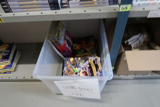 4 fag lagerreoler med div. Bøger