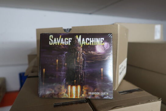 Div. LP'er og cd'er SAVAGE MACHINE samt bøger