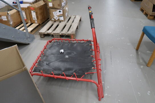 Trampolin, julepynt, pakkeemballage m.m.