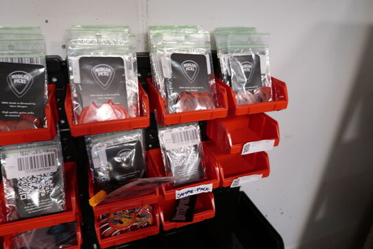 Sortimentsreol med div. Plektre MORGAN PICKS m.m.