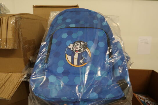 Palle med div. Merchandise bl.a. tasker, penalhuse m.m.