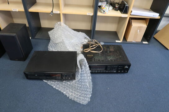 2 stk. højtalere GALE 4020, pladeafspiller, cd-afpiller ONKYO, forstærker ONKYO m.m.