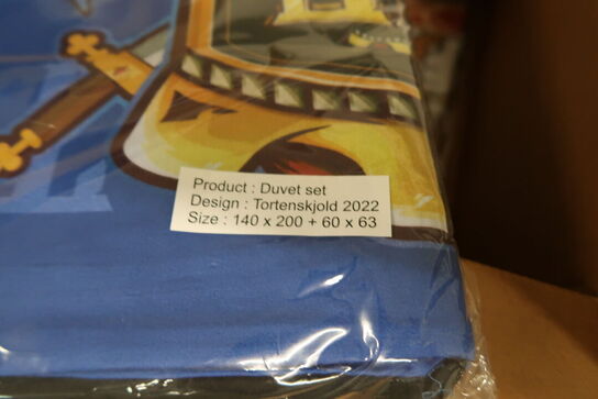 Palle med div. Merchandise bl.a. sengetøj m.m.