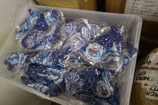 Palle med div. Merchandise bl.a. madkasser, julehuer m.m.