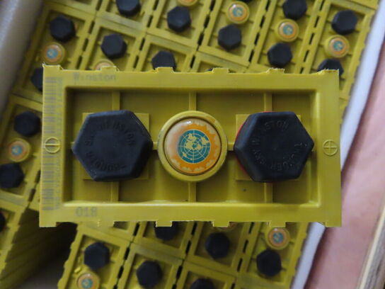 Kasse med 30 stk lithium ion batterier WINSTON