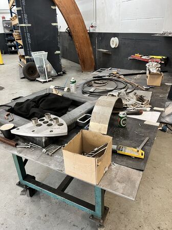 Svejsebord m. Indhold 250x125 cm, 10 MM plade.