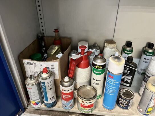 Stålskab m. Indhold