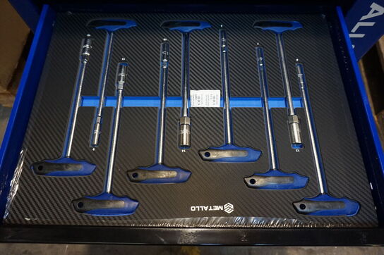 Metallo Værktøjsvogn XXL med værktøj og 7 skuffer og skab 