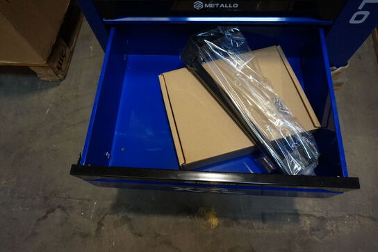 Metallo Værktøjsvogn XXL med værktøj og 7 skuffer og skab 