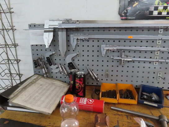 Filebænk med indhold