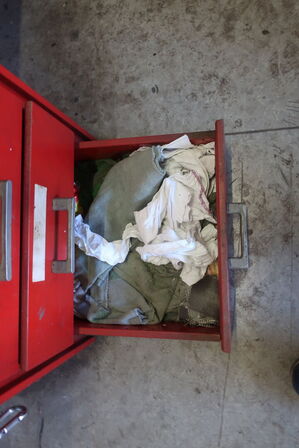 Skuffemodul med indhold