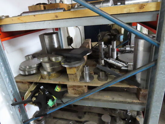 Div. reoler med metalemner