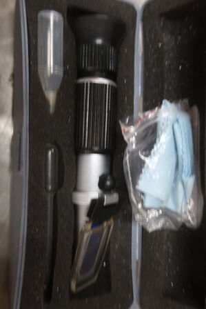 Refractometer