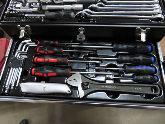 Værktøjstaske med indhold