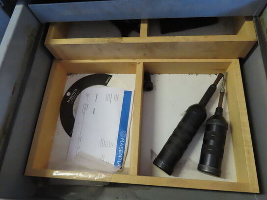 Filebænk med indhold