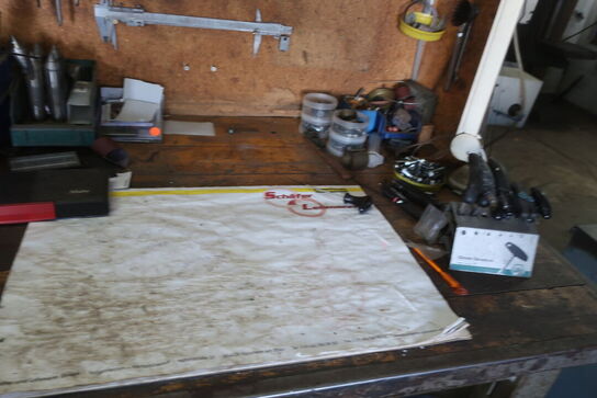 Filebænk med indhold