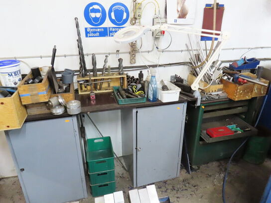 Værktøjsskabe med indhold