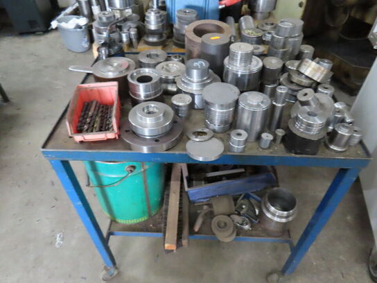 Div. reoler med metalemner