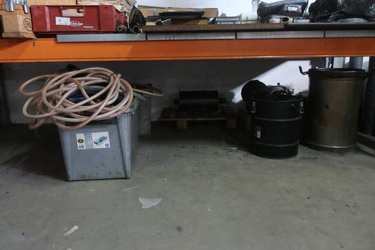 Palle reol med indhold