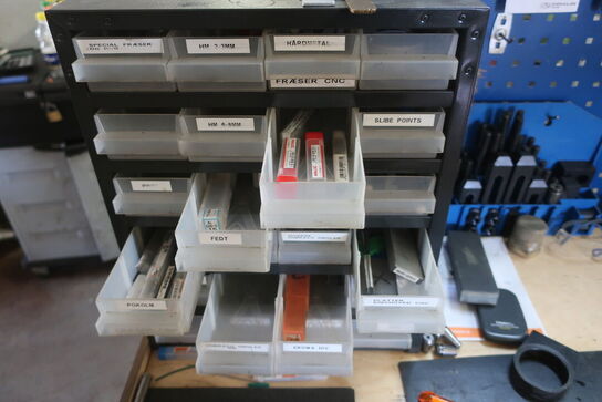 Værkstedsvogn med indhold