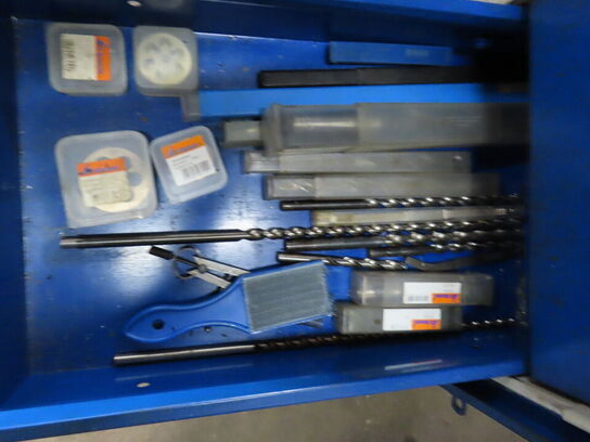 Værkstedsvogn med indhold