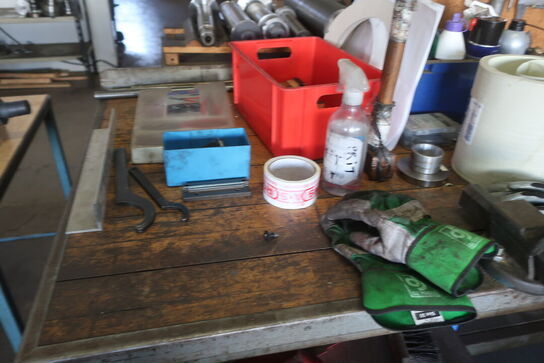 Filebænk med indhold