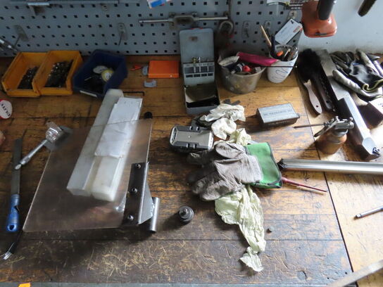 Filebænk med indhold