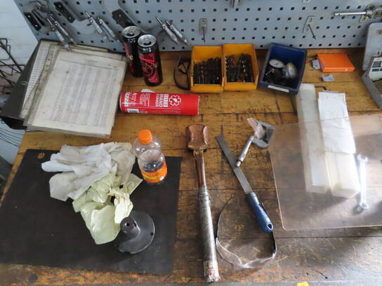 Filebænk med indhold