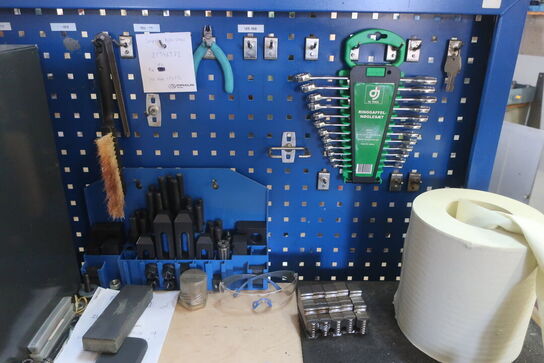 Værkstedsvogn med indhold