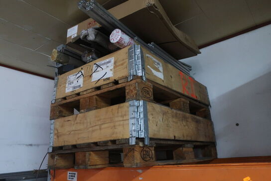 Palle reol med indhold