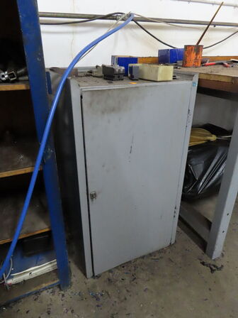 Værktøjsskab uden indhold