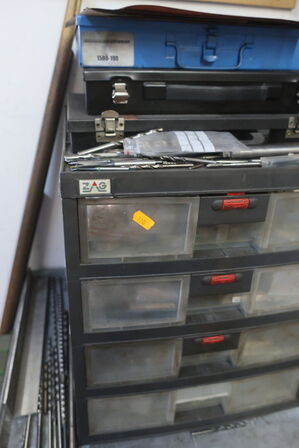 Skuffemodel med sortiment af bor