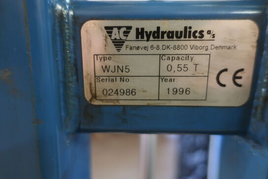 Girafløfter, AC Hydraulics