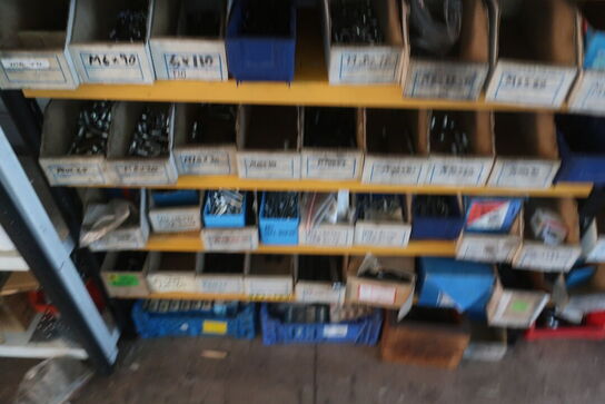 2 fag. reol med indhold