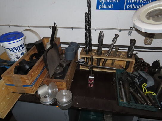 Værktøjsskabe med indhold